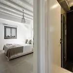 Isterni Paros