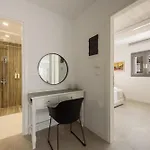 Isterni Paros *