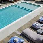 Isterni Paros * Isterni (Paros)