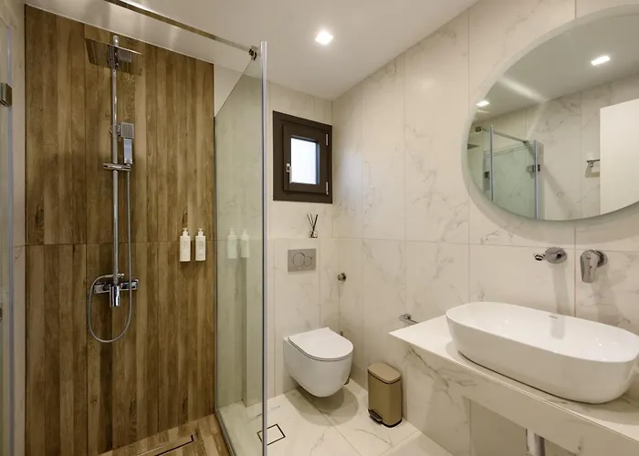 Isterni Paros * Isterni (Paros)